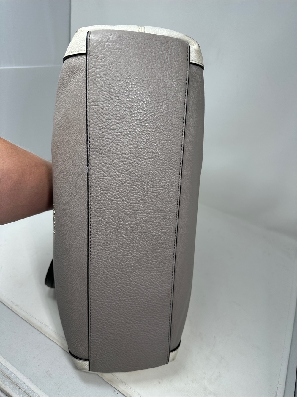 Kate Spade tote - Picture 6 of 10